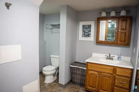 Bath - 507 W Mary St, Worthing, SD 57077 photo 3 of 5