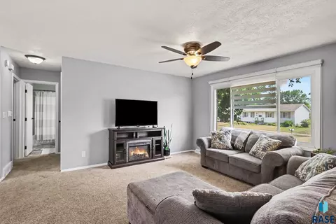 Other - 608 E Walnut St, Harrisburg, SD 57032 photo 2 of 9