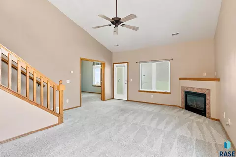 Living - S Hoffman Pl, Sioux Falls, SD 57108 photo 4 of 7