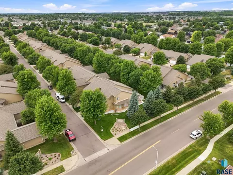 View/Area - S Hoffman Pl, Sioux Falls, SD 57108 photo 3 of 5