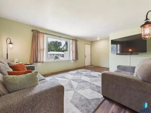 Living - S Willow Ave, Sioux Falls, SD 57105 photo 2 of 2