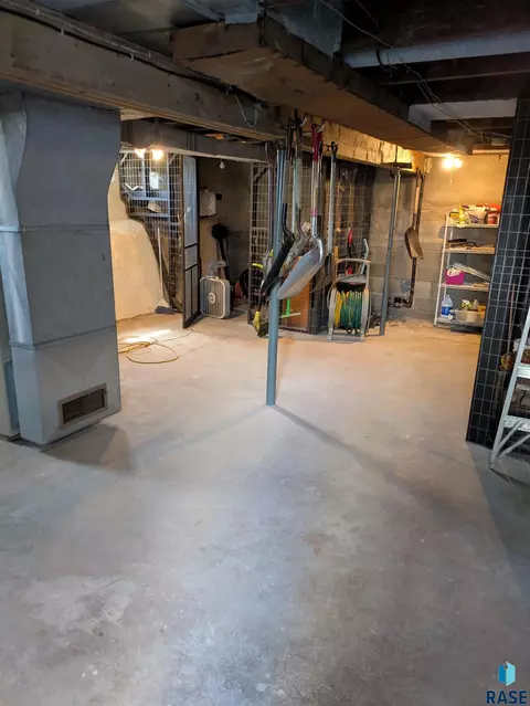 Other - 1426 E 17th St, Sioux Falls, SD 57104 photo 14 of 16