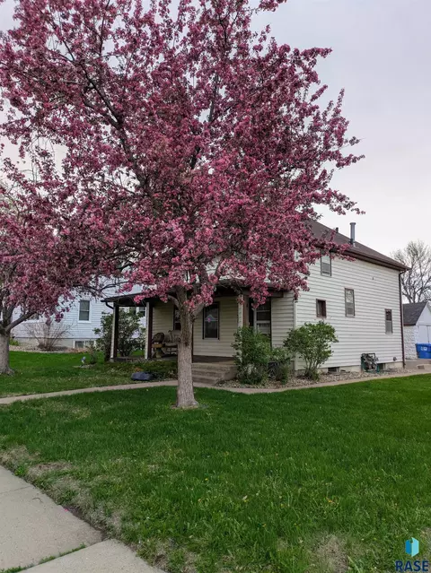 Other - 1426 E 17th St, Sioux Falls, SD 57104 photo 2 of 16
