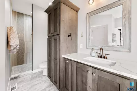 Bath - 7009 E Sierra Trl, Sioux Falls, SD 57110 photo 1 of 4