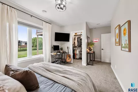 Bedroom - 7009 E Sierra Trl, Sioux Falls, SD 57110 photo 6 of 8