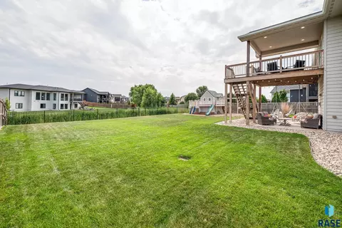 Exterior - 7009 E Sierra Trl, Sioux Falls, SD 57110 photo 9 of 13
