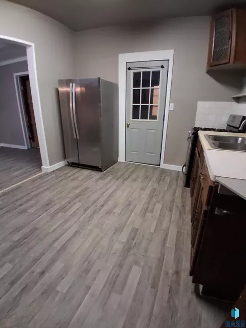 Kitchen - 700 Pine St, Frankfort, SD 57440 photo 3 of 3