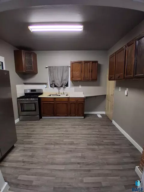 Kitchen - 700 Pine St, Frankfort, SD 57440 photo 2 of 3