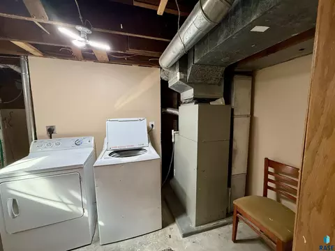 Other - 208 E King St, Chamberlain, SD 57325 photo 8 of 9