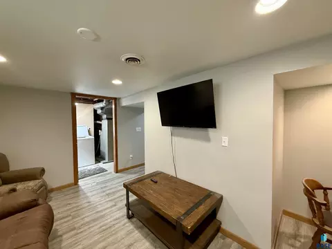 Living - 208 E King St, Chamberlain, SD 57325 photo 5 of 5