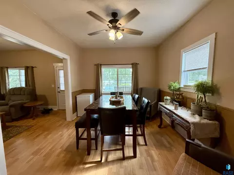 Dining - 208 E King St, Chamberlain, SD 57325 photo 1 of 3