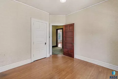 Bedroom - 500 N Egan Ave, Madison, SD 57042 photo 6 of 7