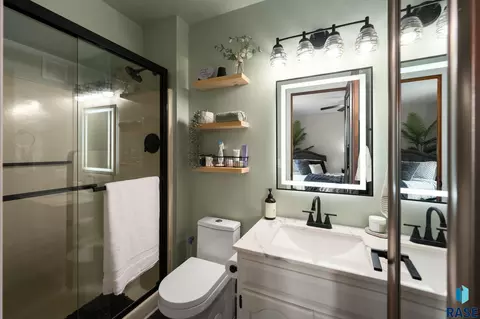 Bath - 4709 E Alpine Cir, Sioux Falls, SD 57110 photo 1 of 3