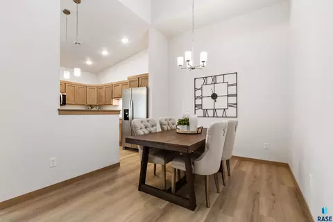 Dining - 2412 E Jetty Pl, Sioux Falls, SD 57108 photo 2 of 2