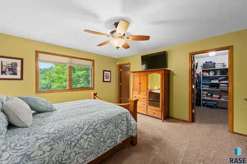Bedroom - 47303 Rogness Pl, Renner, SD 57055 photo 1 of 7