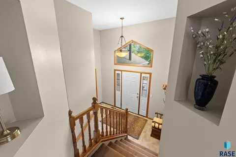 Entry Way - 47303 Rogness Pl, Renner, SD 57055 photo 1 of 1
