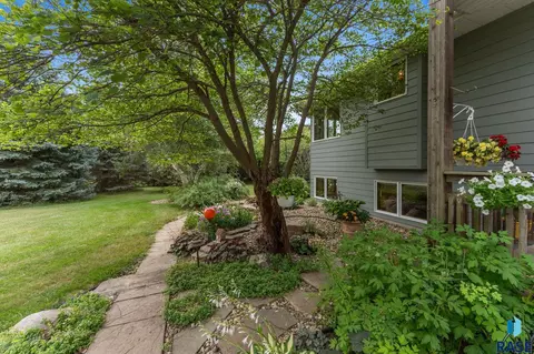 Exterior - 47303 Rogness Pl, Renner, SD 57055 photo 6 of 18
