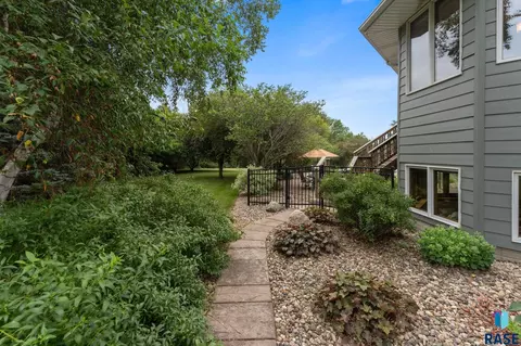 Exterior - 47303 Rogness Pl, Renner, SD 57055 photo 8 of 18