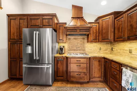 Kitchen - 47303 Rogness Pl, Renner, SD 57055 photo 1 of 3