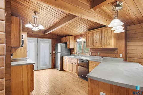 Kitchen - 706 S Union Ave, Madison, SD 57042 photo 2 of 3