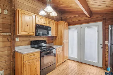 Kitchen - 706 S Union Ave, Madison, SD 57042 photo 3 of 3