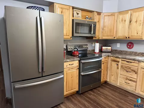 221 N 3rd St, Emery, SD 57332 photo 26
