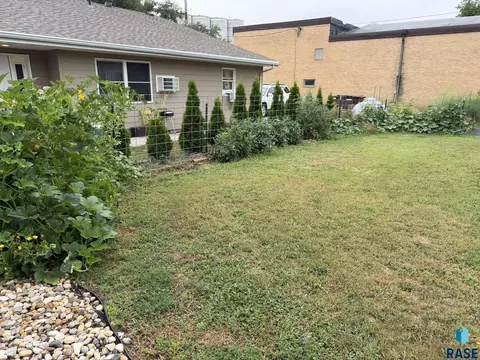 221 N 3rd St, Emery, SD 57332 photo 11