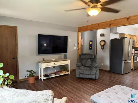 221 N 3rd St, Emery, SD 57332 photo 14