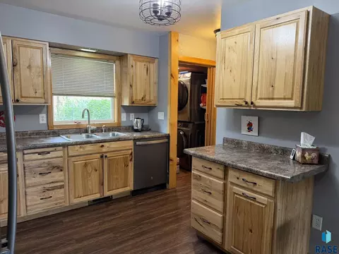 221 N 3rd St, Emery, SD 57332 photo 23
