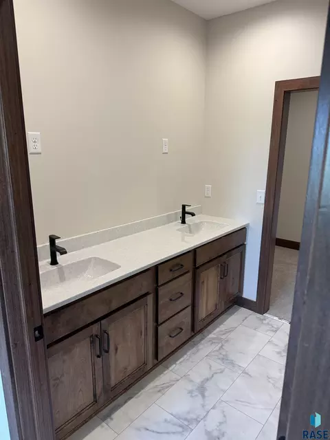 Bath - 106 Caleb Ct, Parker, SD 57053 photo 1 of 4
