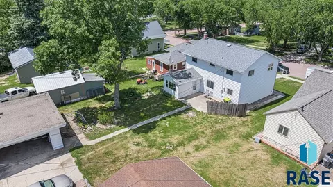 View/Area - 213 E 2nd St, Jasper, MN 56144 photo 1 of 2