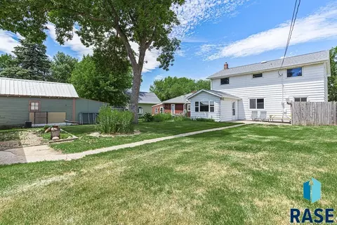 Exterior - 213 E 2nd St, Jasper, MN 56144 photo 3 of 6