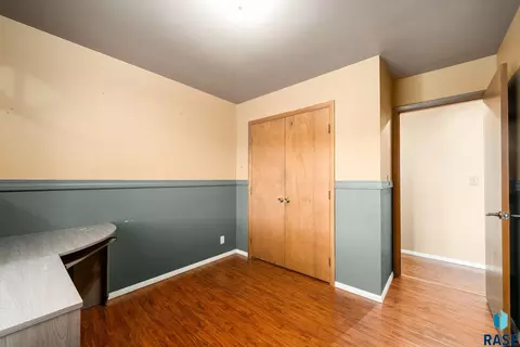 Bedroom - 833 E Pam Rd, Sioux Falls, SD 57105 photo 4 of 4