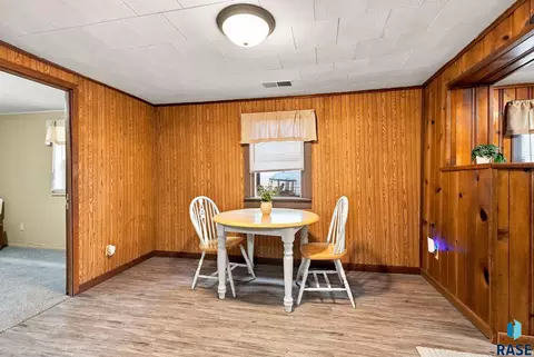 Dining - 1502 E 12th St, Sioux Falls, SD 57103 photo 1 of 1