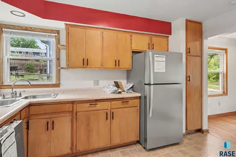 1800 E 13th St, Sioux Falls, SD 57103 photo 6