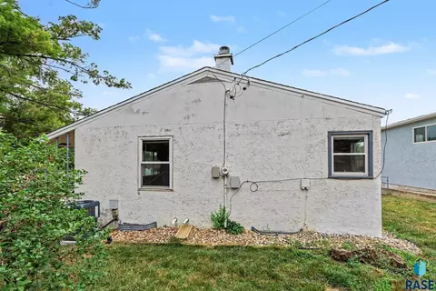 1800 E 13th St, Sioux Falls, SD 57103 photo 28