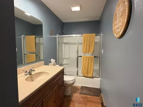 Bath - 202 W 3rd St, Marion, SD 57043 photo 1 of 5