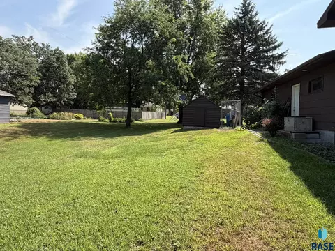 Exterior - 202 W 3rd St, Marion, SD 57043 photo 10 of 11