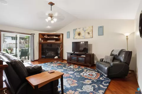 Living - 4904 E Tiger Lilly St, Sioux Falls, SD 57110 photo 1 of 3