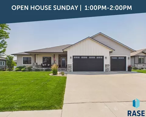 709 E Shadow Creek Ln, Sioux Falls, SD 57108