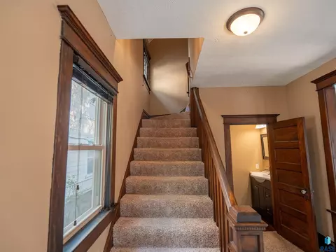 Entry Way - W 10th St, Sioux Falls, SD 57104 photo 1 of 1