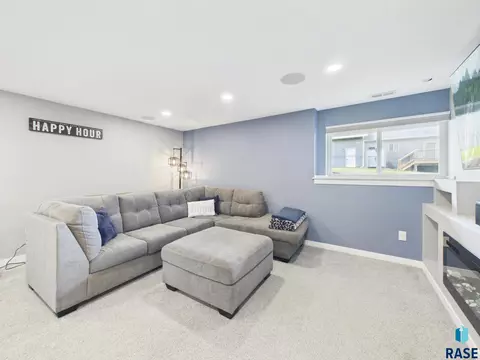 Other - 6909 S Shadow Cir, Sioux Falls, SD 57108 photo 3 of 6