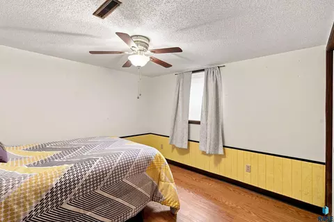 Bedroom - 807 Elder St, Canton, SD 57013 photo 7 of 10