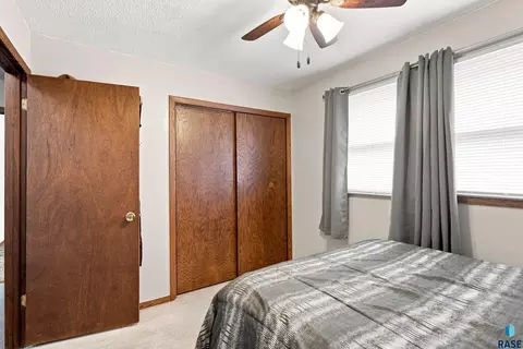 Bedroom - 807 Elder St, Canton, SD 57013 photo 6 of 10