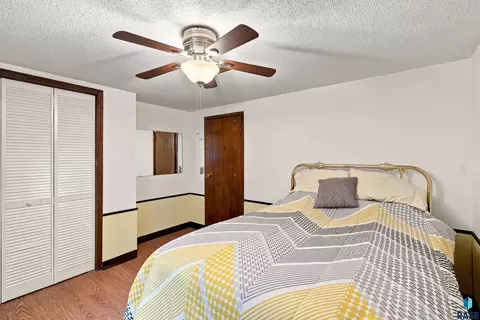 Bedroom - 807 Elder St, Canton, SD 57013 photo 8 of 10