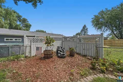 Exterior - 807 Elder St, Canton, SD 57013 photo 9 of 13