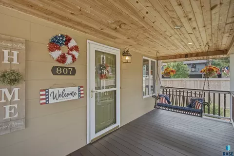 Exterior - 807 Elder St, Canton, SD 57013 photo 4 of 13