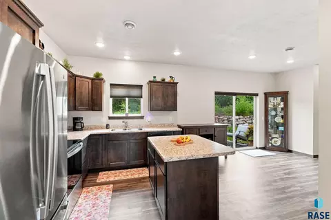 Kitchen - 3509 E Siasconset Pl, Sioux Falls, SD 57108 photo 2 of 3
