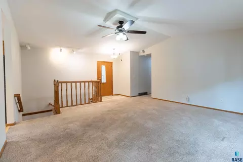 Living - 4209 E Shenandoah Trl, Sioux Falls, SD 57103 photo 2 of 8