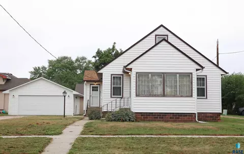 Other - S Cedar St, Lennox, SD 57039 photo 5 of 7